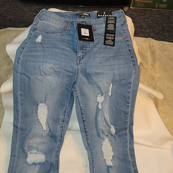 NWT Fasion Nova jeans size 7 - Picture 2 of 9